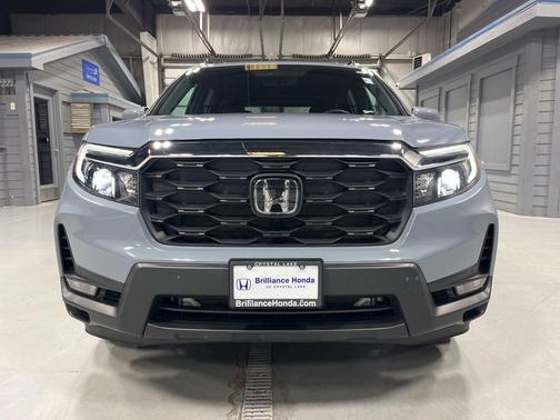 Sonic Gray Pearl 2023 Honda Passport EX-L