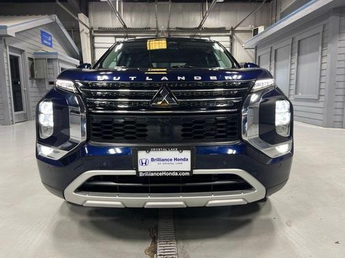 Cosmic Blue Metallic 2022 Mitsubishi Outlander SE