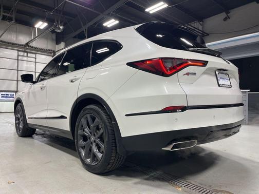 Platinum White Pearl 2023 Acura MDX A-Spec
