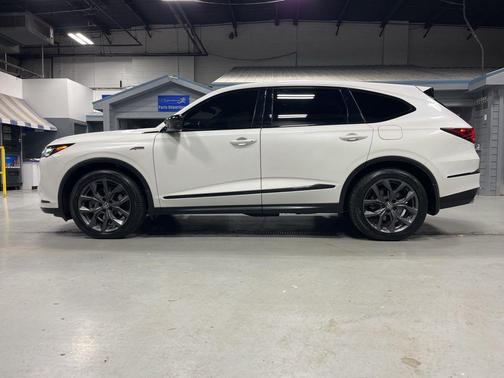 Platinum White Pearl 2023 Acura MDX A-Spec