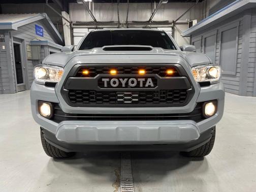 Lunar Rock 2021 Toyota Tacoma TRD Sport