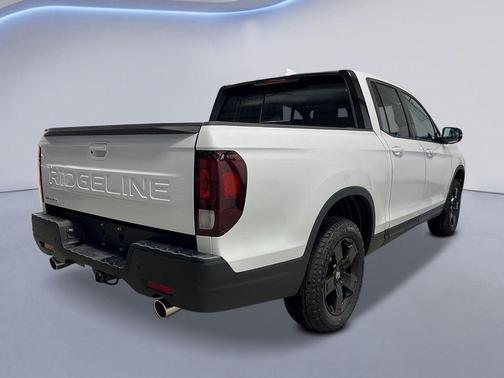 Platinum White 2026 Honda Ridgeline Black Edition