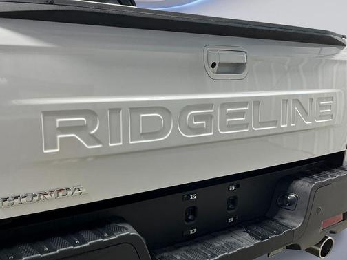 Platinum White 2026 Honda Ridgeline Black Edition