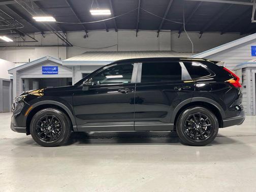 Crystal Black Pearl 2026 Honda CR-V Hybrid Sport