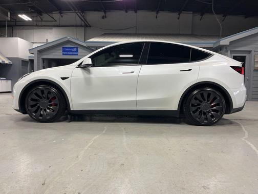 2022 Tesla Model Y Performance