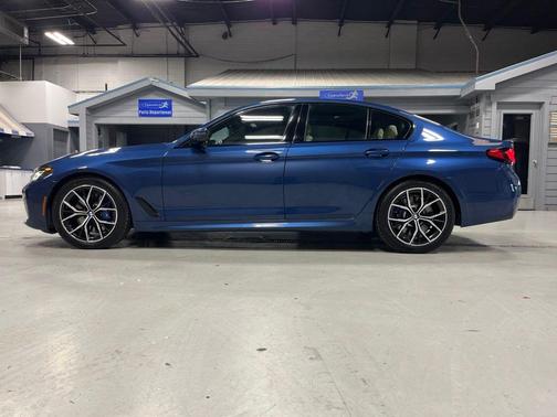 Phytonic Blue Metallic 2022 BMW 540 i xDrive