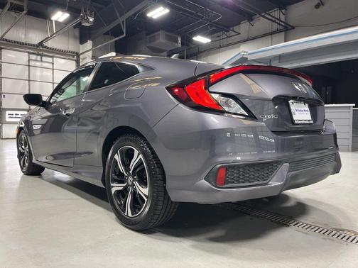 Modern Steel Metallic 2017 Honda Civic Touring