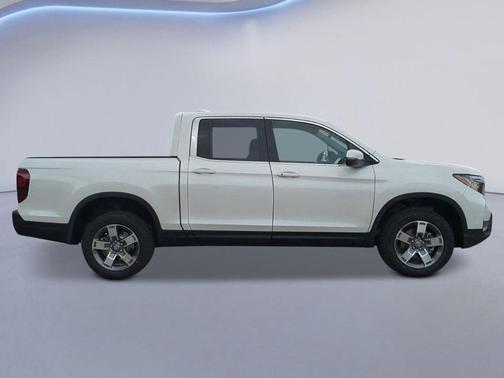 Platinum White 2026 Honda Ridgeline RTL