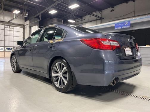 Carbide Gray Metallic 2016 Subaru Legacy 2.5i Limited