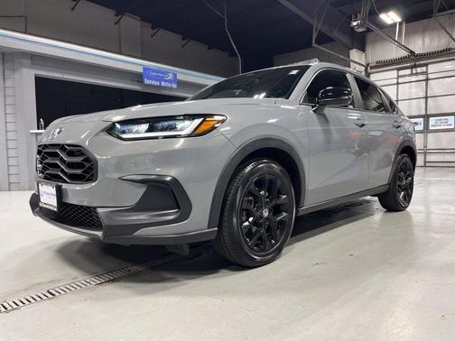 Urban Gray Pearl 2024 Honda HR-V Sport