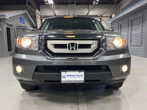 Polished Metal Metallic 2011 Honda Pilot EX-L