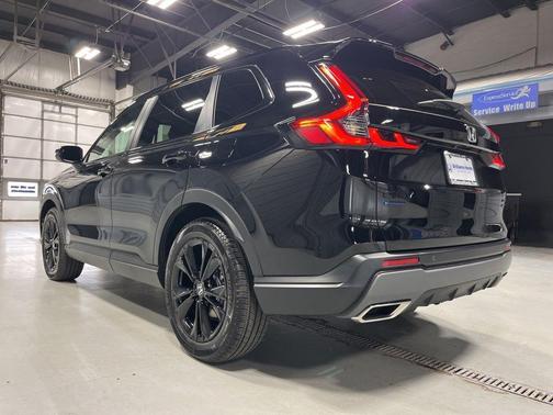 Crystal Black Pearl 2026 Honda CR-V Hybrid Sport Touring