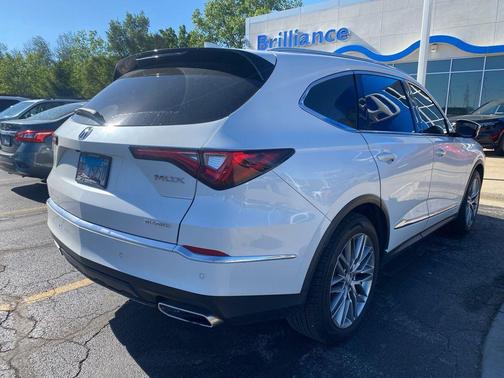 2022 Acura MDX Advance
