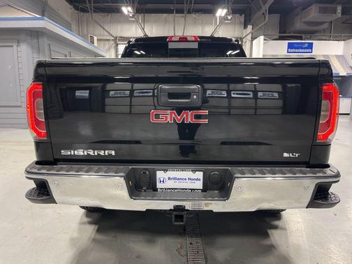 Onyx Black 2017 GMC Sierra 1500 SLT