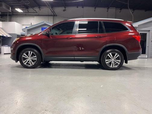 Deep Scarlet Pearl 2018 Honda Pilot EX-L