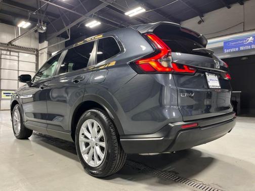 Meteorite Gray Metallic 2024 Honda CR-V EX