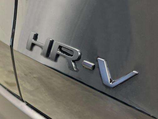 Crystal Black 2026 Honda HR-V Sport