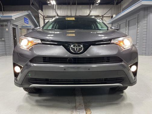 Magnetic Gray Metallic 2018 Toyota RAV4 XLE