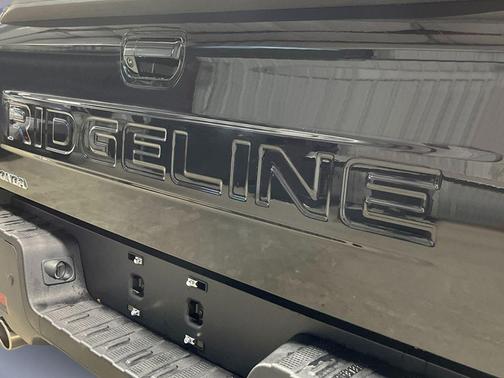 Crystal Black 2026 Honda Ridgeline Black Edition