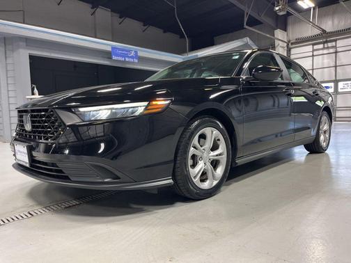 Crystal Black Pearl 2023 Honda Accord LX