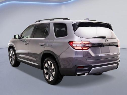 Modern Steel Metallic 2026 Honda Pilot Elite