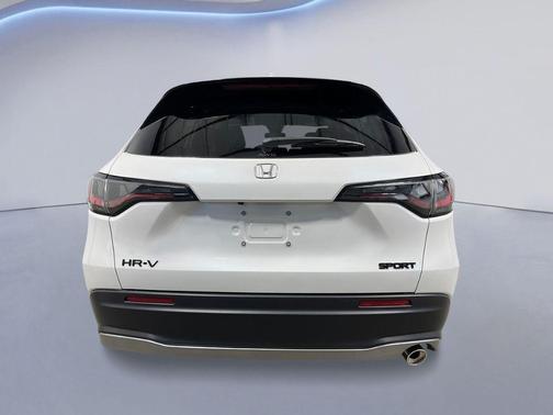 Platinum White 2026 Honda HR-V Sport