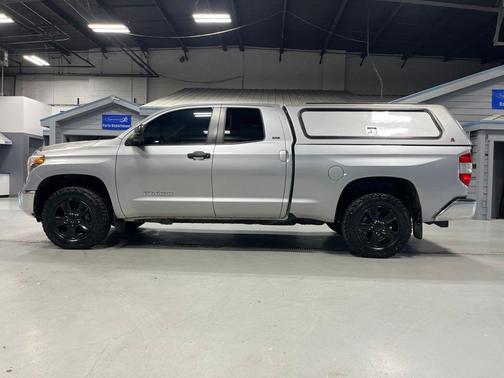 Silver Sky Metallic 2018 Toyota Tundra SR5