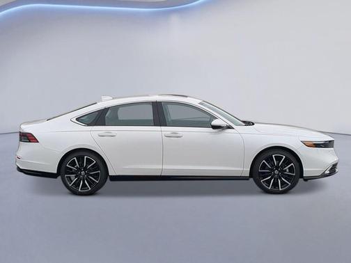 Platinum White 2026 Honda Accord Hybrid Touring