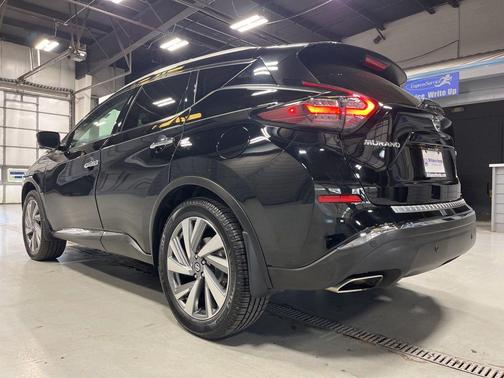 Black 2020 Nissan Murano SL