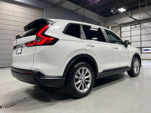 Platinum White Pearl 2023 Honda CR-V EX