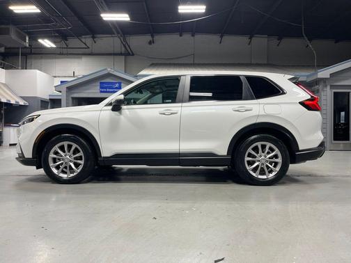 Platinum White Pearl 2023 Honda CR-V EX