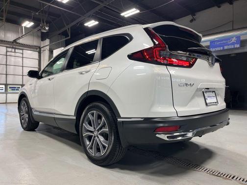 Platinum White Pearl 2022 Honda CR-V Hybrid Touring