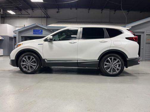 Platinum White Pearl 2022 Honda CR-V Hybrid Touring
