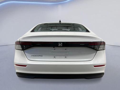 Platinum White 2026 Honda Accord SE