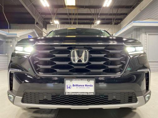 Crystal Black Pearl 2024 Honda Pilot EX-L