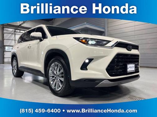 Cream 2024 Toyota Grand Highlander