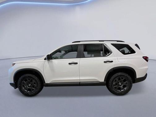 Platinum White 2026 Honda Pilot TrailSport