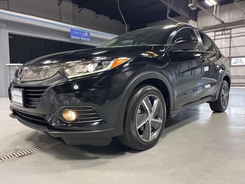 Crystal Black Pearl 2021 Honda HR-V EX