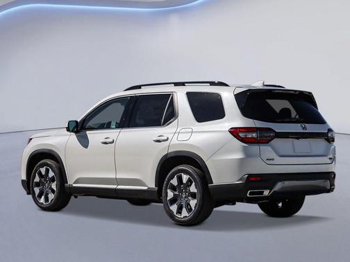 Platinum White 2026 Honda Pilot Touring
