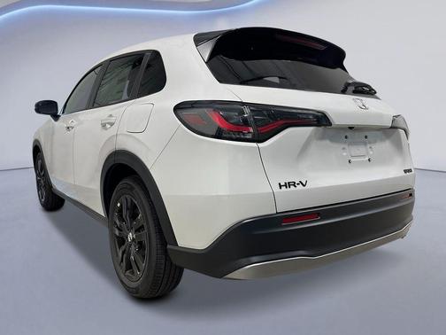Platinum White 2026 Honda HR-V Sport