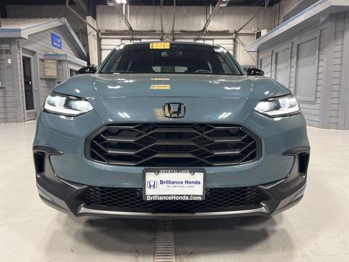 Pearl 2024 Honda HR-V Sport