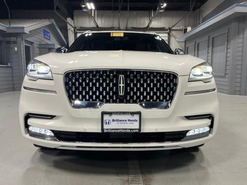 Pristine White 2022 Lincoln Aviator Black Label AWD