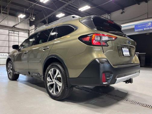 Autumn Green Metallic 2021 Subaru Outback Touring XT