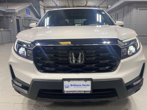 Platinum White Pearl 2023 Honda Passport EX-L