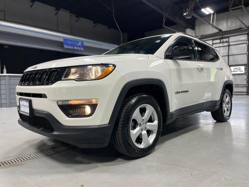 White Clearcoat 2019 Jeep Compass Latitude
