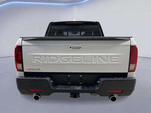 Platinum White 2026 Honda Ridgeline Black Edition