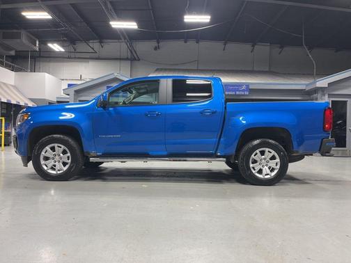 Bright Blue Metallic 2022 Chevrolet Colorado LT