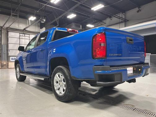 Bright Blue Metallic 2022 Chevrolet Colorado LT