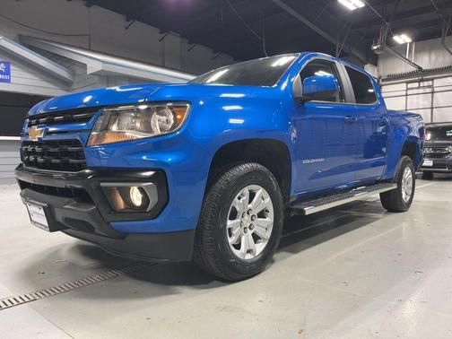 Bright Blue Metallic 2022 Chevrolet Colorado LT