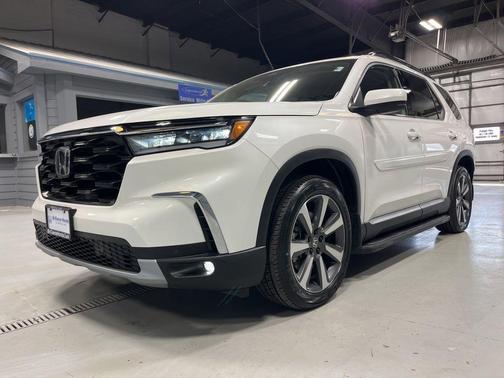 2024 Honda Pilot Touring